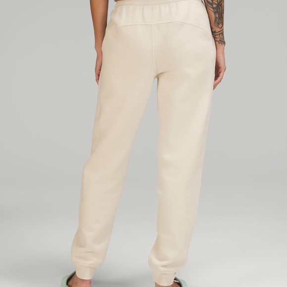Lululemon Scuba Joggers – full length – White Opal – size 14 - VGUC - Picture 2 of 9